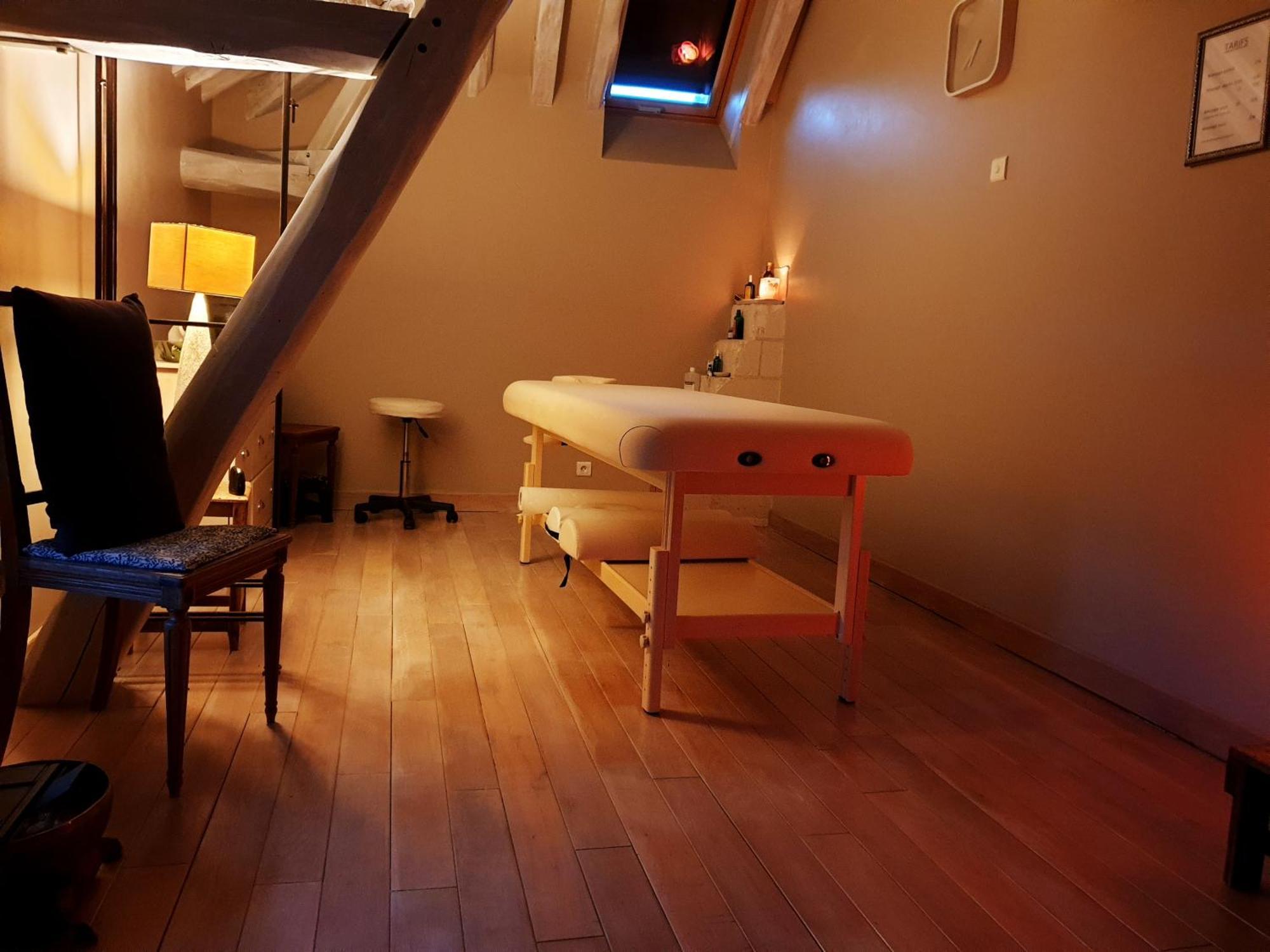 Sous Les Toits Bed & Breakfast Dosches Екстериор снимка